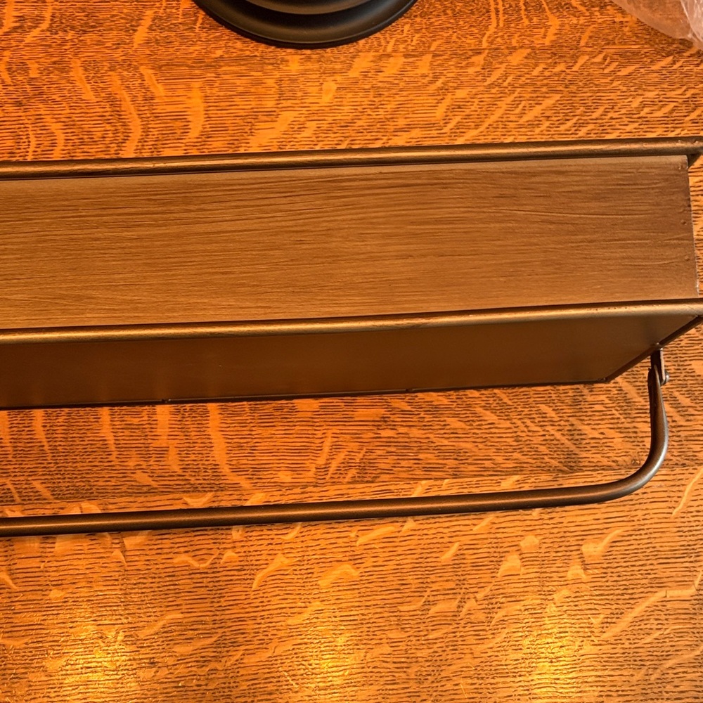 Elegant Brown wood look metal Bath Organizer - Picture 2 of 4